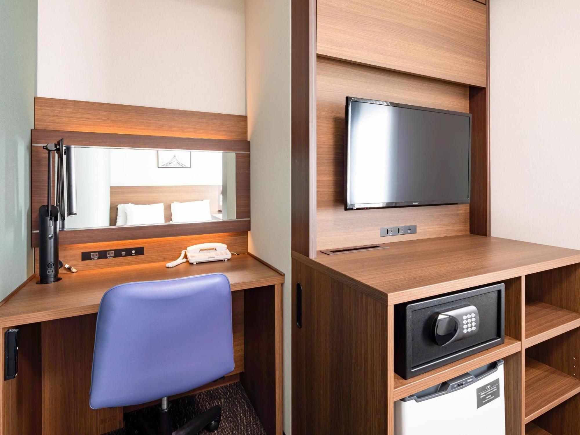 Comfort Hotel Era Tokyo Higashi Kanda מראה חיצוני תמונה